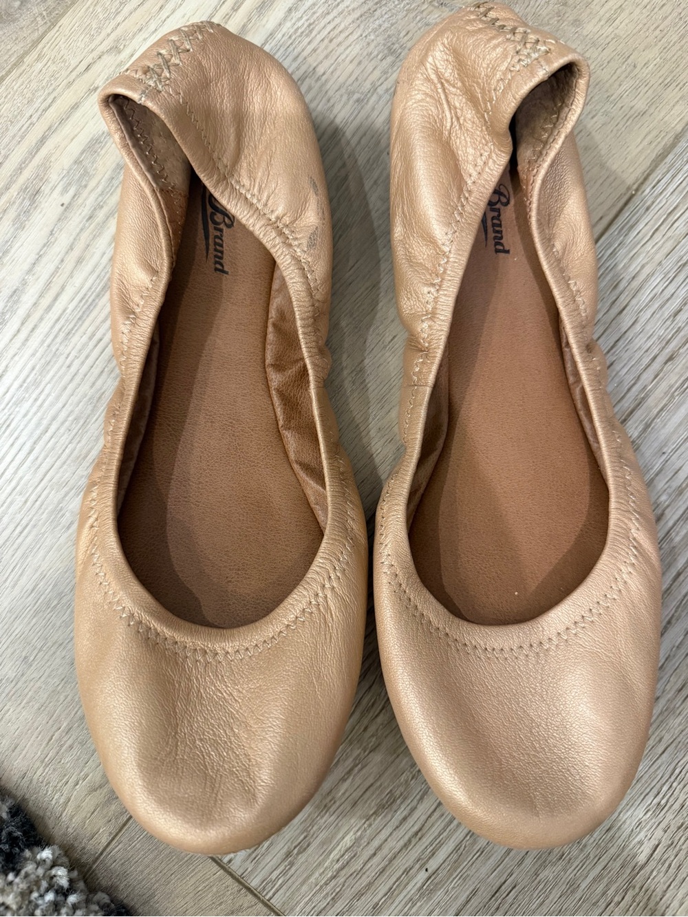 Lucky Brand Leather Ballet Flats in Nude